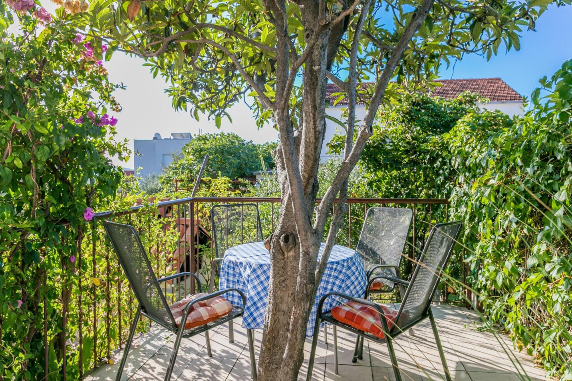 Apartments By The Sea Seget Vranjica, Trogir - 1038 Exterior foto