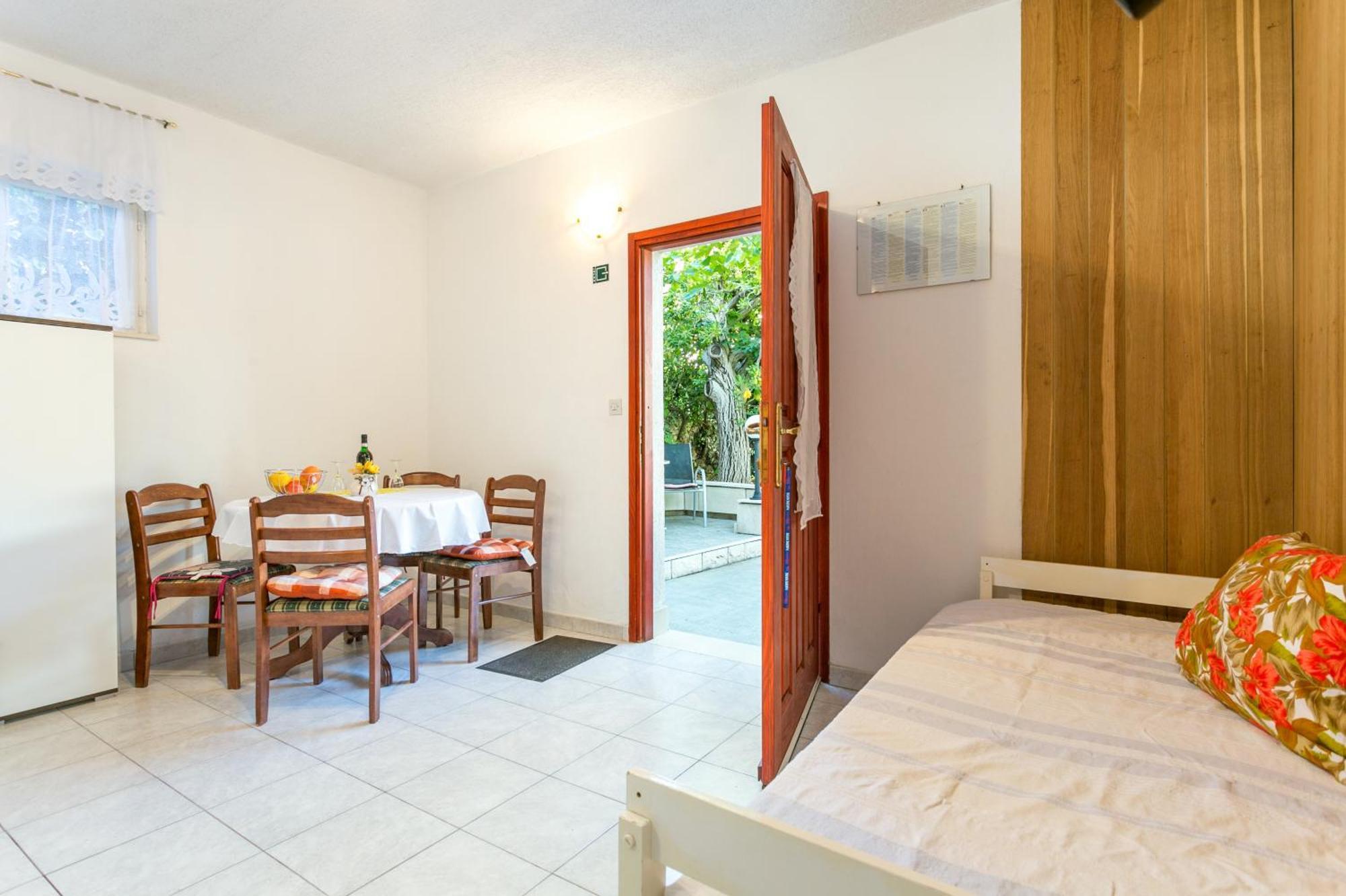 Apartments By The Sea Seget Vranjica, Trogir - 1038 Cameră foto
